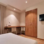 アベニダ ホテル 3*