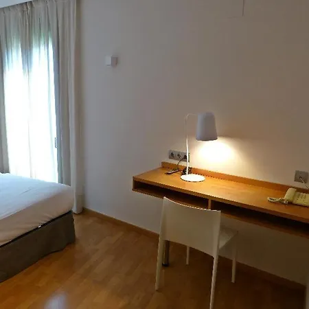 Avenida Hotel 3*