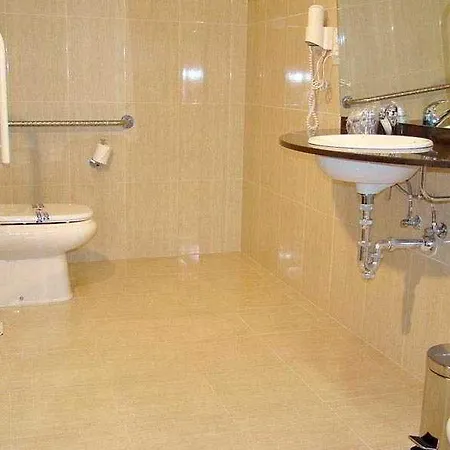 Avenida 3* סרגוסה